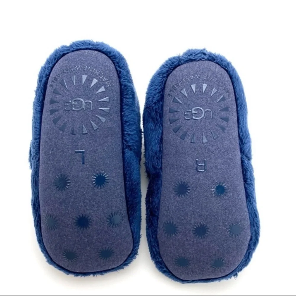 Ugg Bixbee Fleece Baby Shoes in Navy Blue Size 4/5 New with Box Style RN 88276